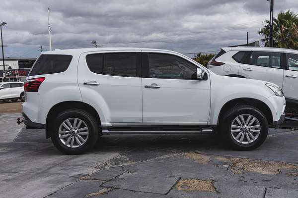2018 Isuzu MU-X LS-T