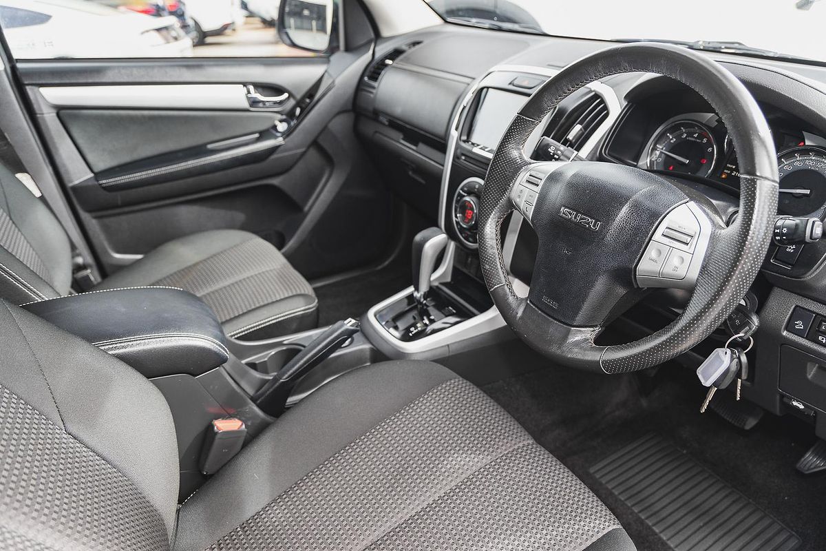 2018 Isuzu MU-X LS-T
