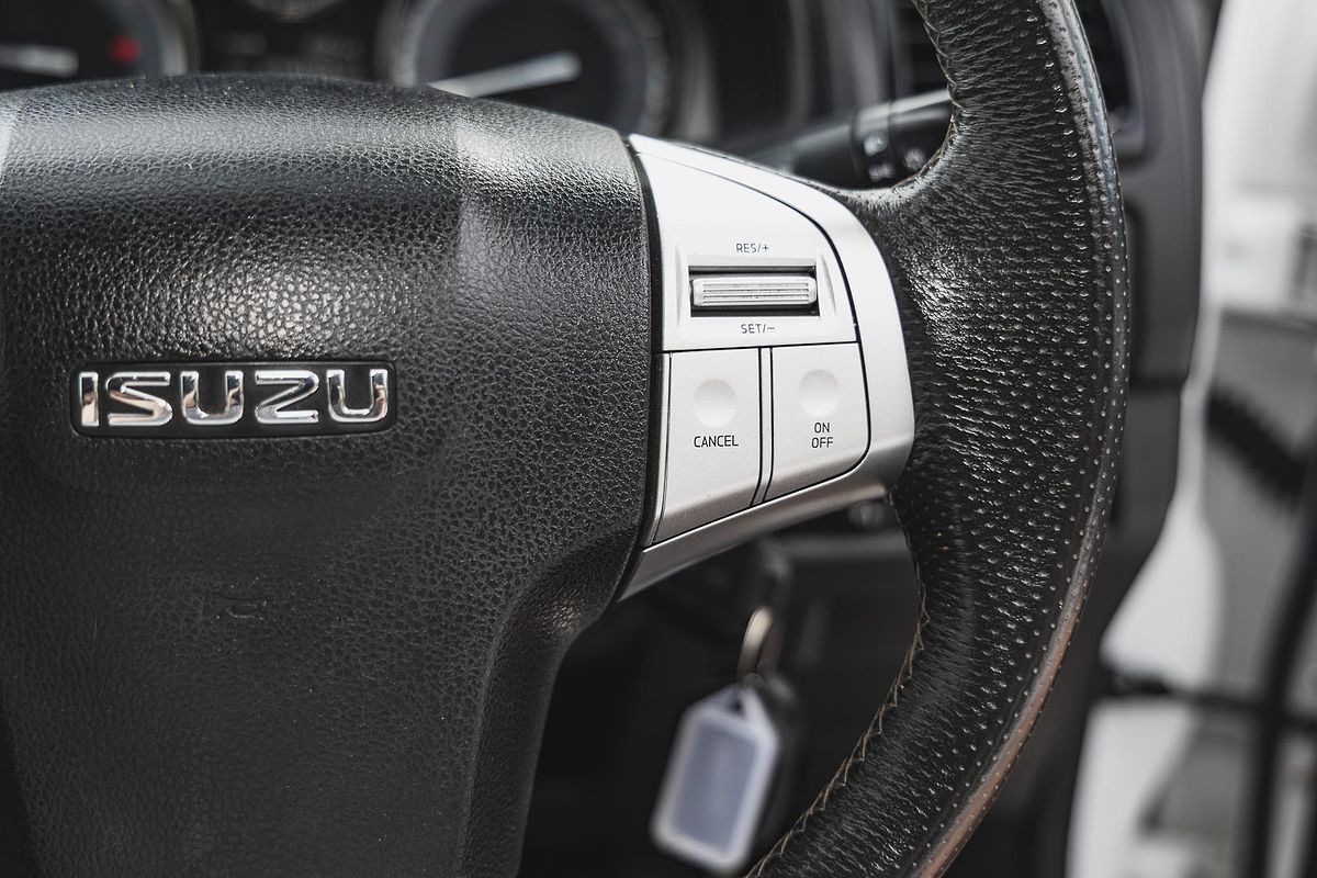 2018 Isuzu MU-X LS-T