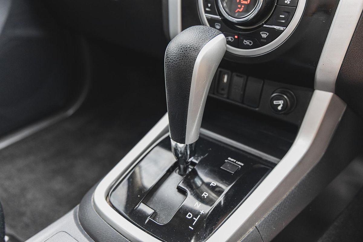 2018 Isuzu MU-X LS-T