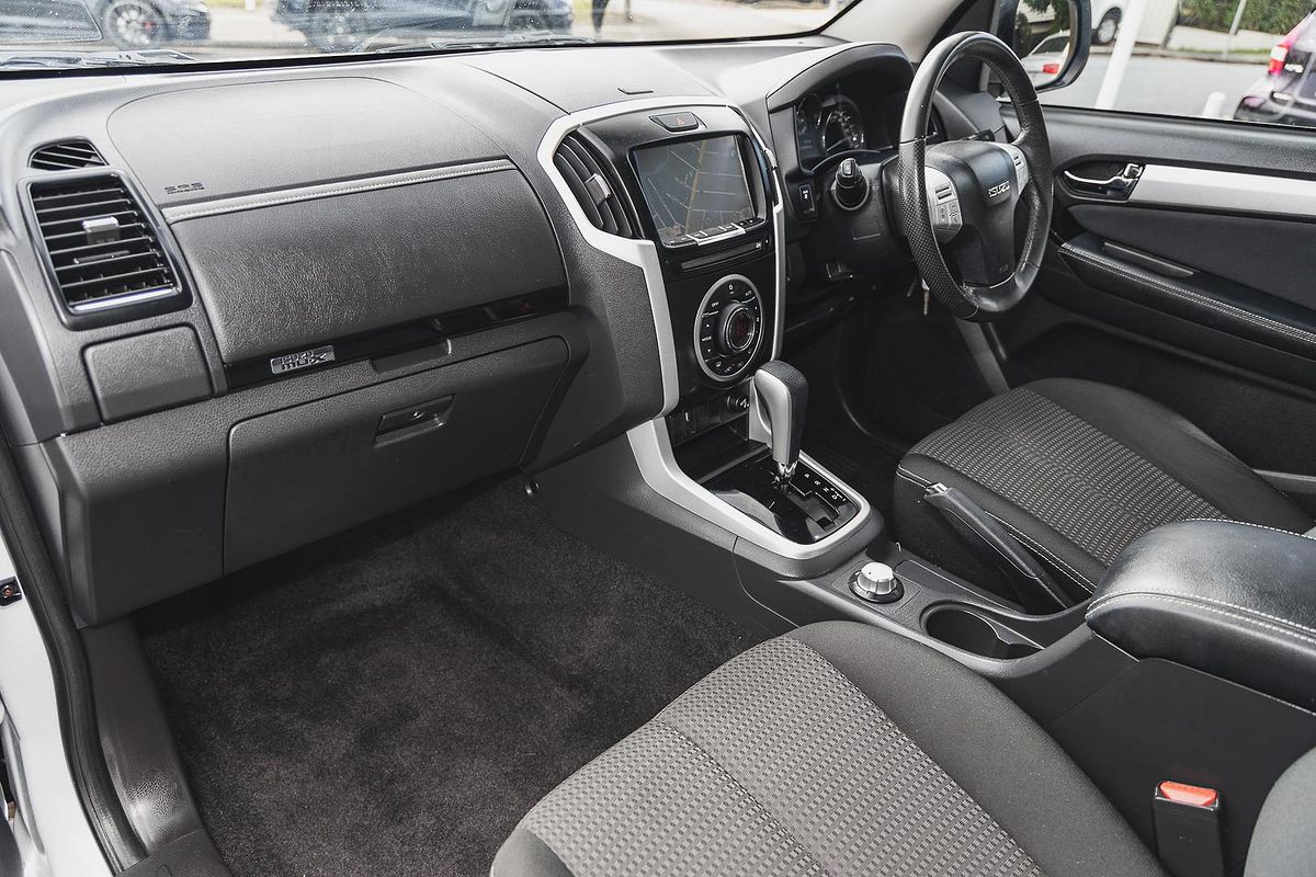 2018 Isuzu MU-X LS-T