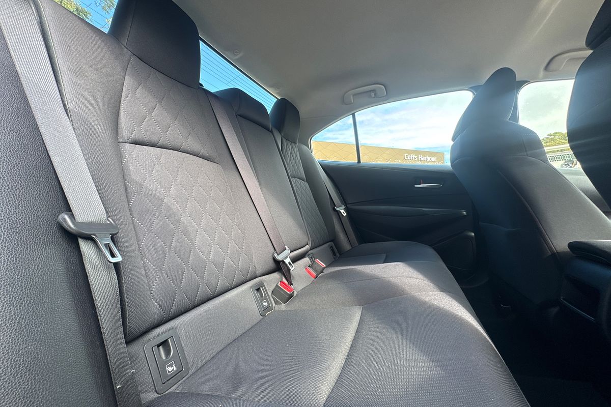 2022 Toyota Corolla Ascent Sport Hybrid ZWE219R