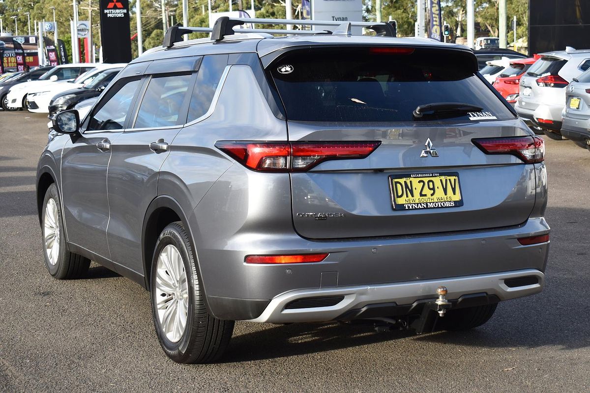 2023 Mitsubishi Outlander LS ZM