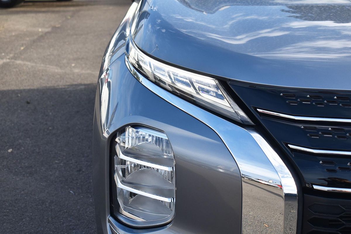 2023 Mitsubishi Outlander LS ZM