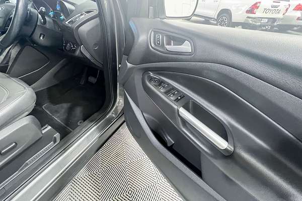 2017 Ford Escape Titanium ZG