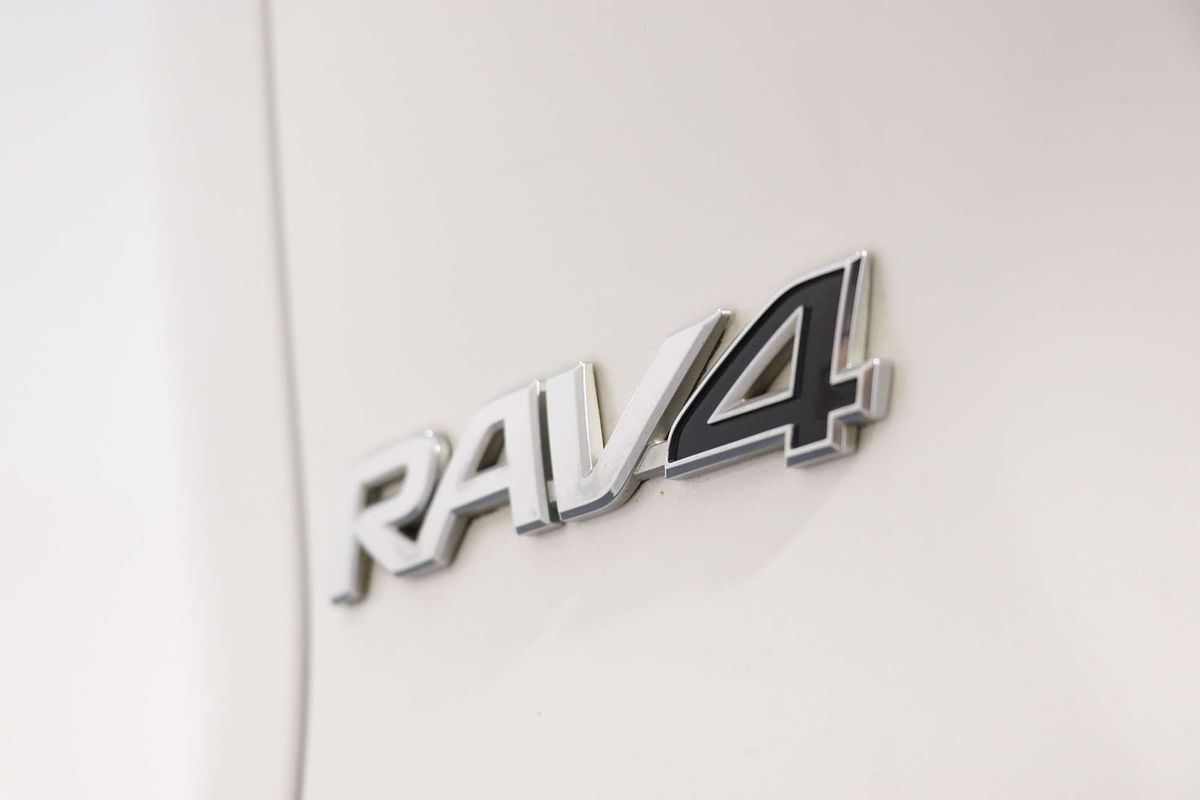 2020 Toyota RAV4 GX AXAH54R