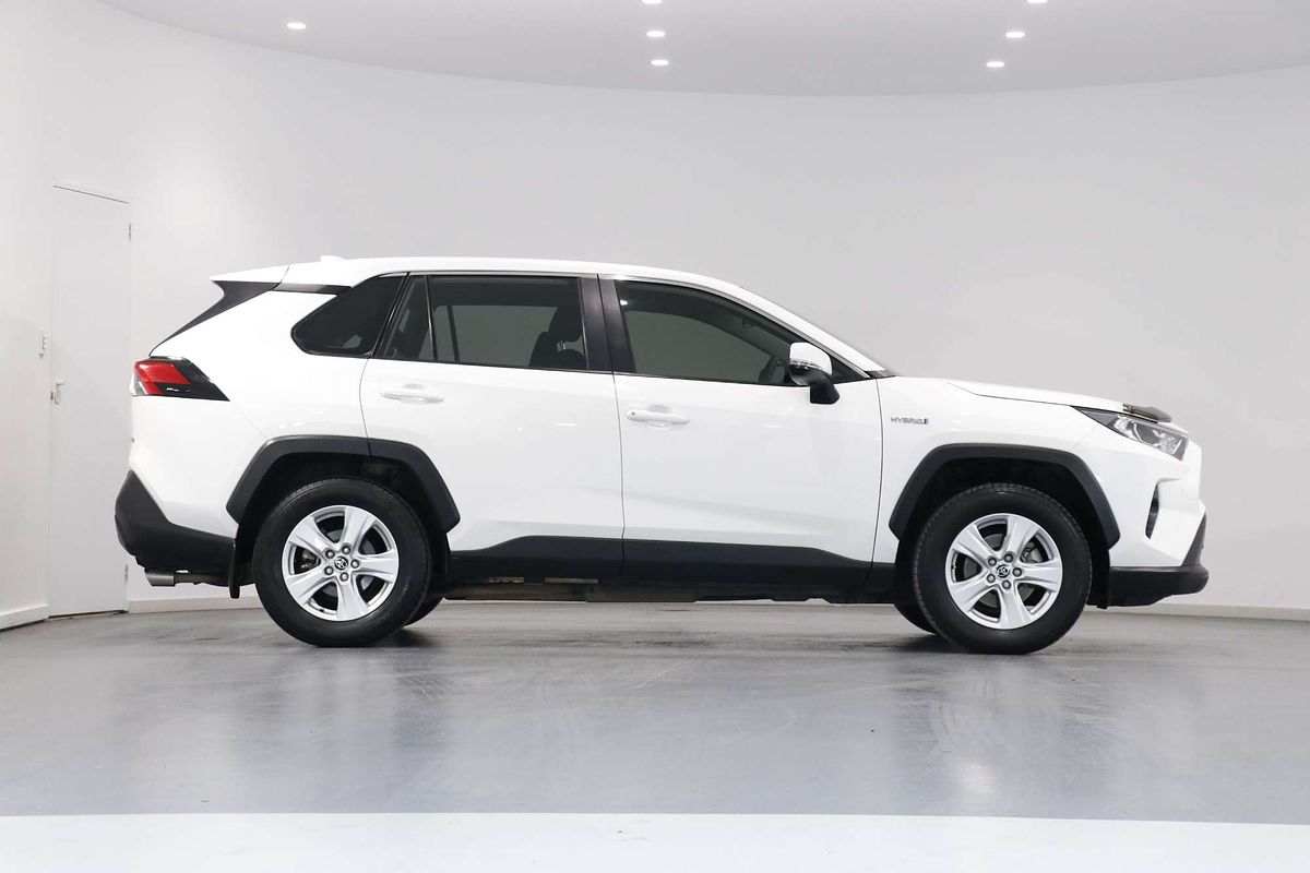 2020 Toyota RAV4 GX AXAH54R