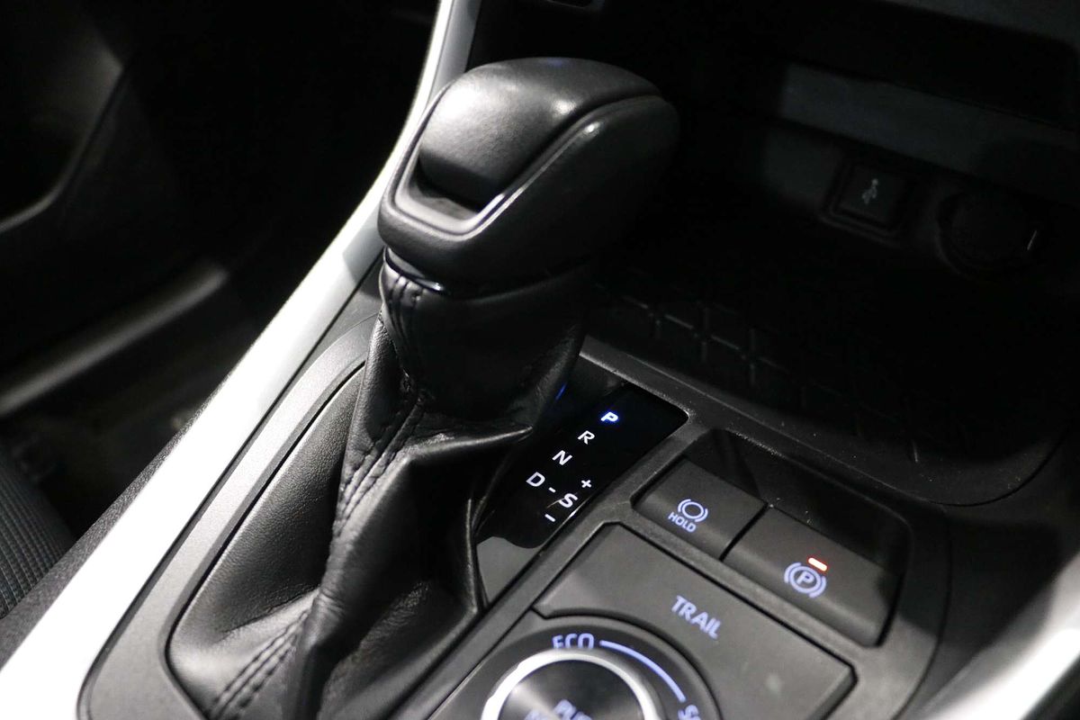 2020 Toyota RAV4 GX AXAH54R