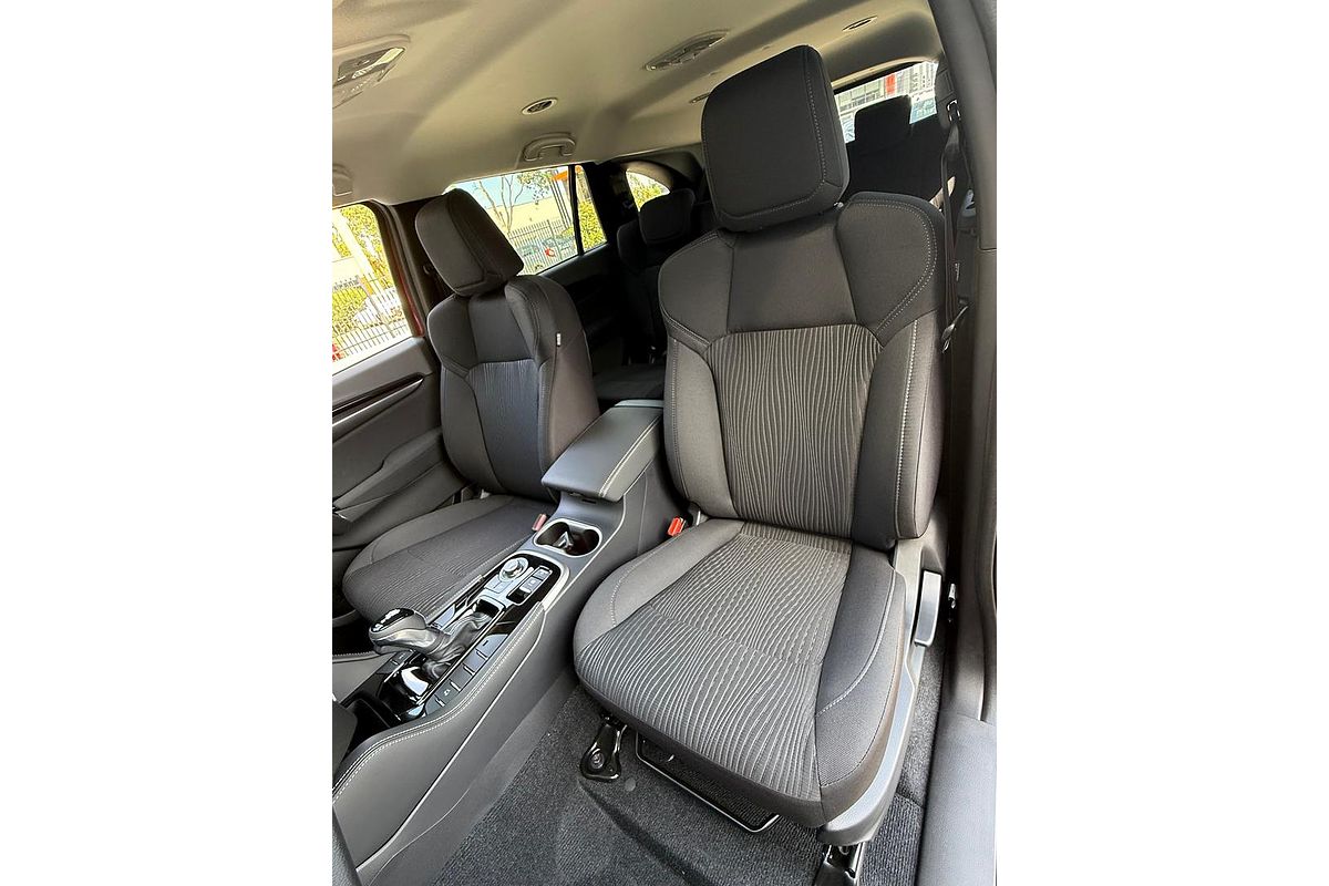 2025 Isuzu MU-X LS-U