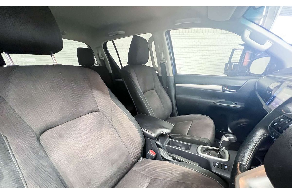 2017 Toyota Hilux SR5 GUN126R 4X4