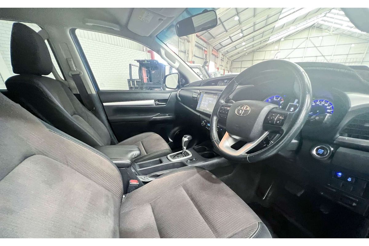 2017 Toyota Hilux SR5 GUN126R 4X4