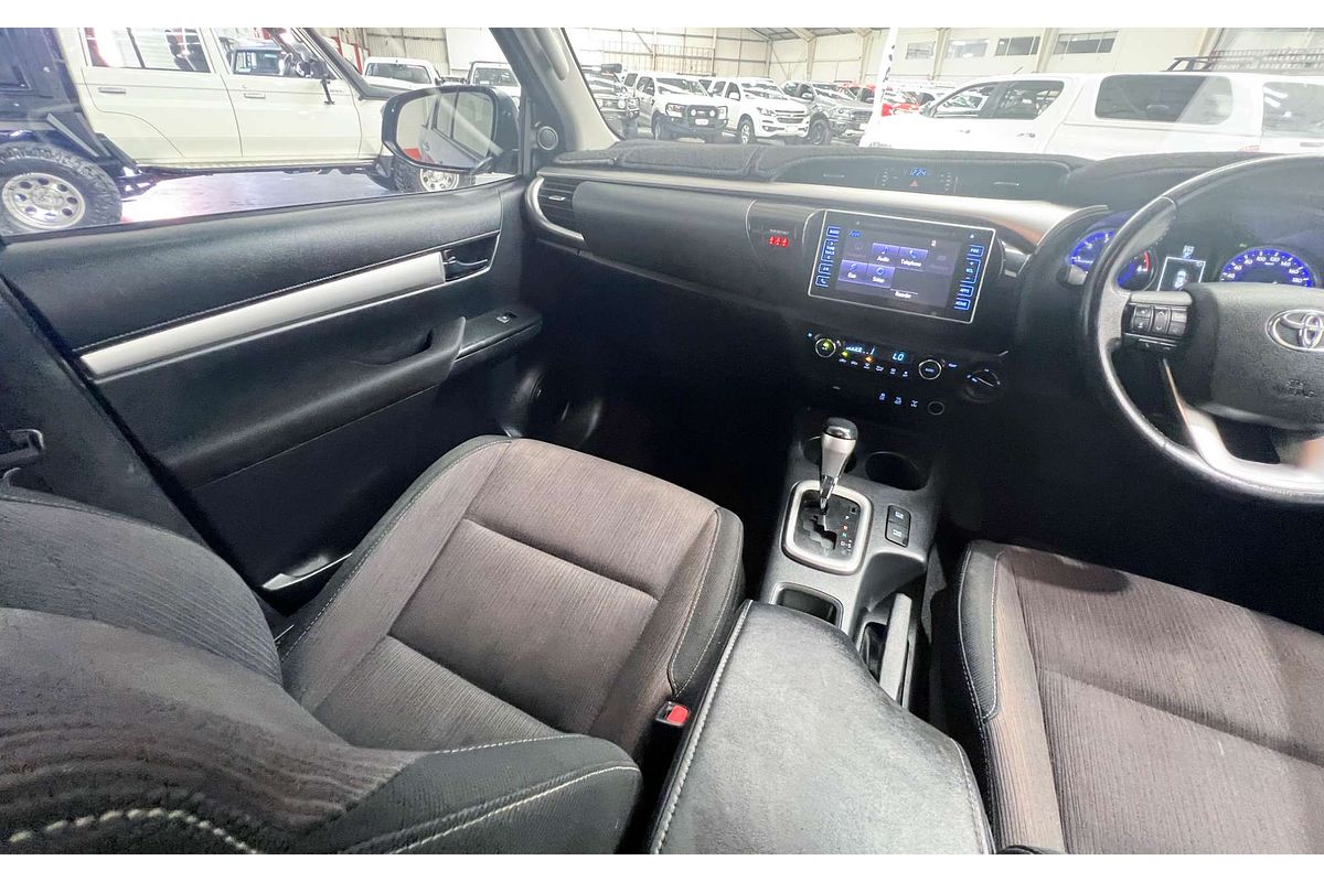 2017 Toyota Hilux SR5 GUN126R 4X4