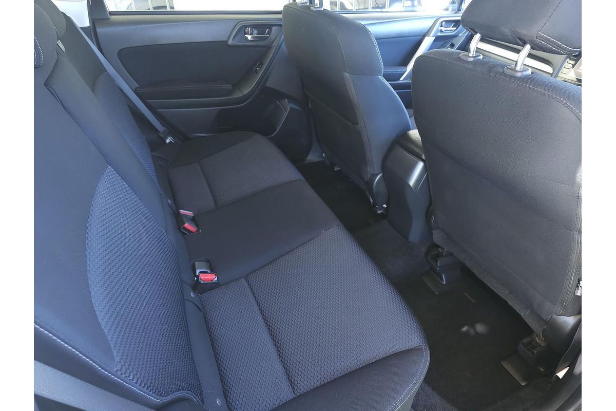 2015 Subaru Forester 2.0D-L S4