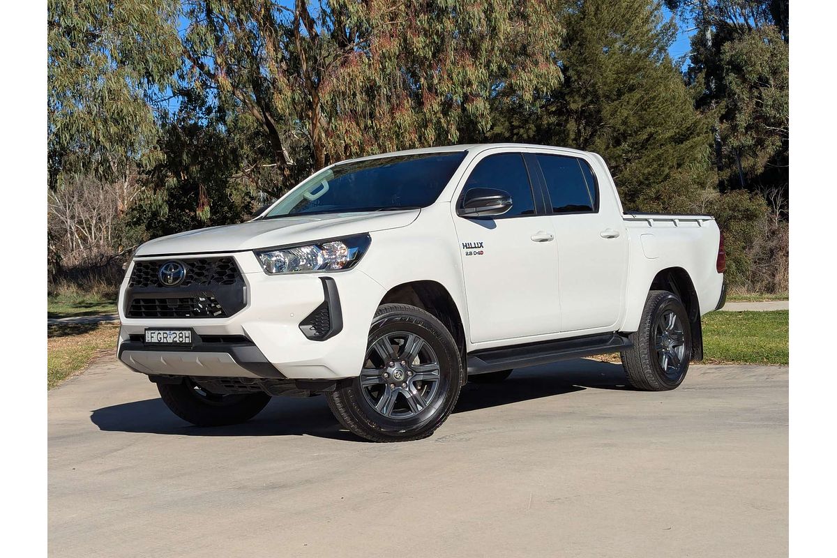 2024 Toyota Hilux SR GUN126R 4X4