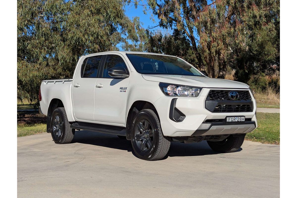 2024 Toyota Hilux SR GUN126R 4X4
