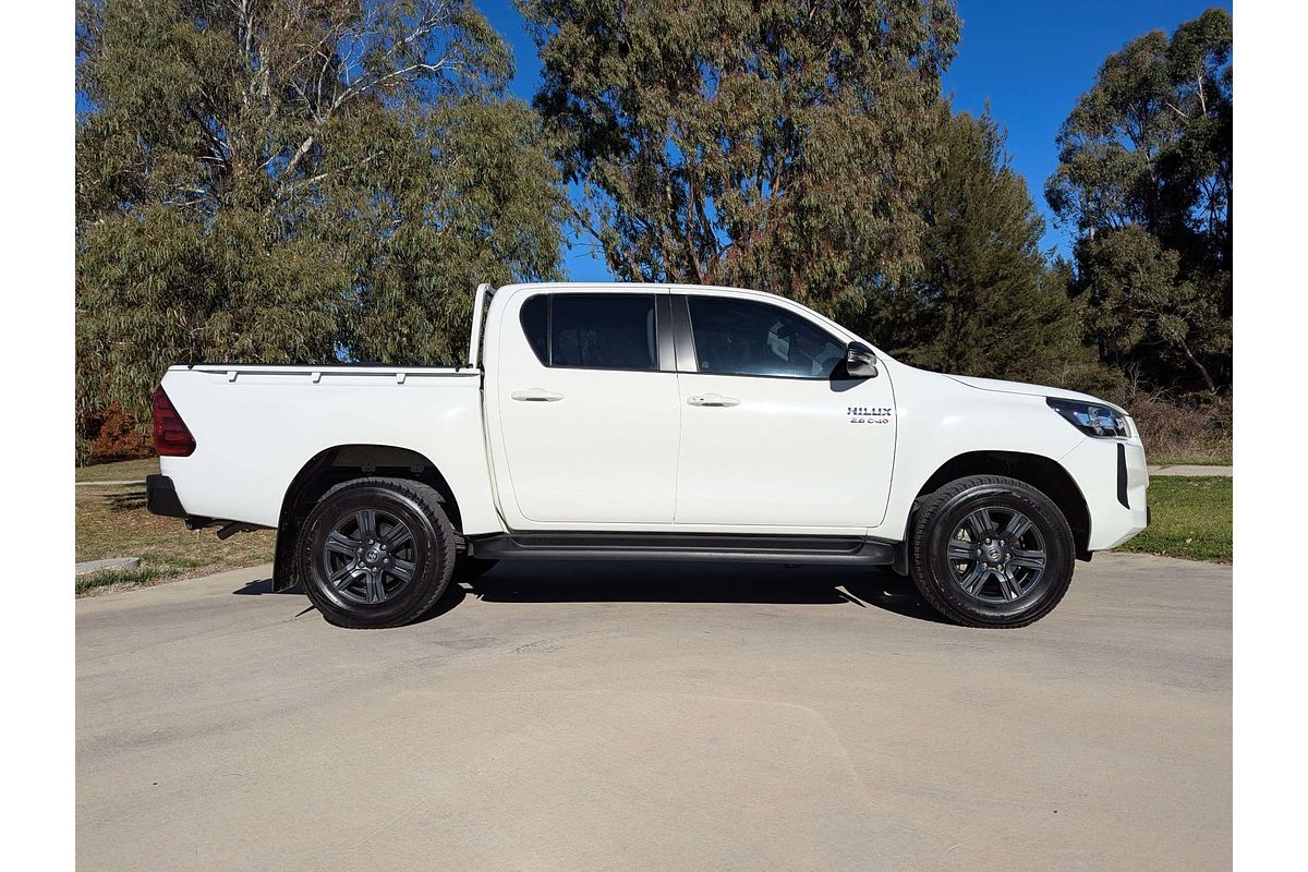 2024 Toyota Hilux SR GUN126R 4X4
