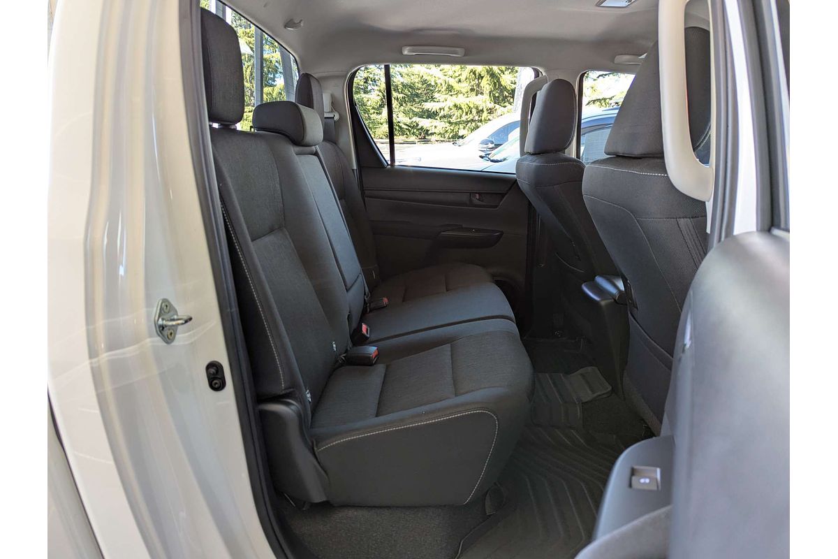 2024 Toyota Hilux SR GUN126R 4X4