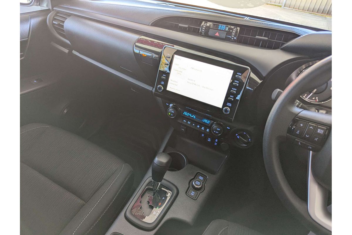 2024 Toyota Hilux SR GUN126R 4X4
