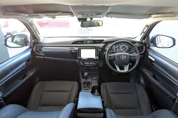 2024 Toyota Hilux SR GUN126R 4X4