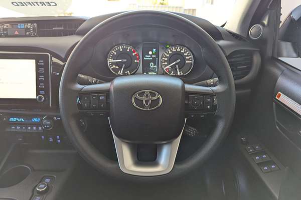 2024 Toyota Hilux SR GUN126R 4X4