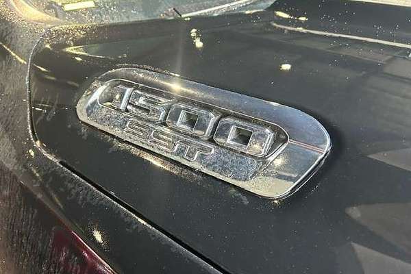 2025 RAM 1500 Laramie Sport Hurricane SO RamBox DT 4X4 SWB