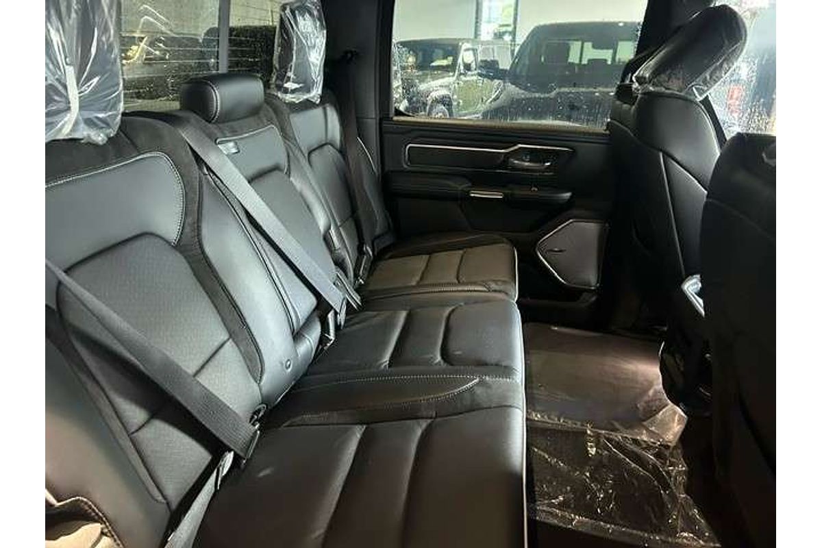 2025 RAM 1500 Laramie Sport Hurricane SO RamBox DT 4X4 SWB