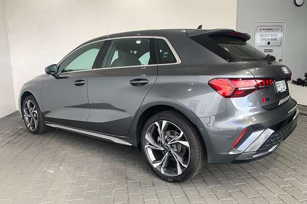 2024 Audi A3 35 TFSI S line GY