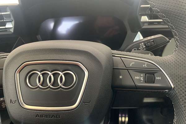 2024 Audi A3 35 TFSI S line GY