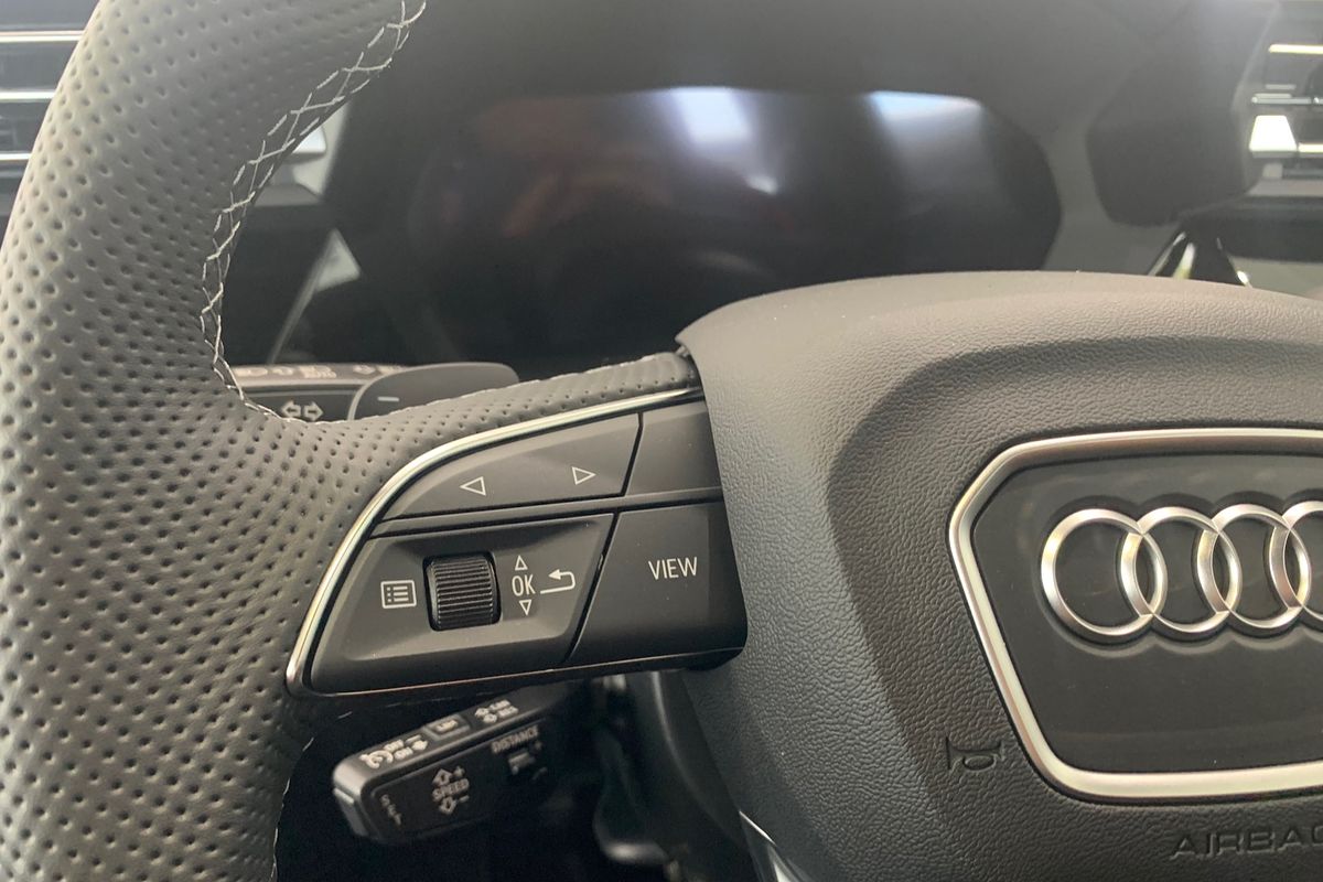 2024 Audi A3 35 TFSI S line GY