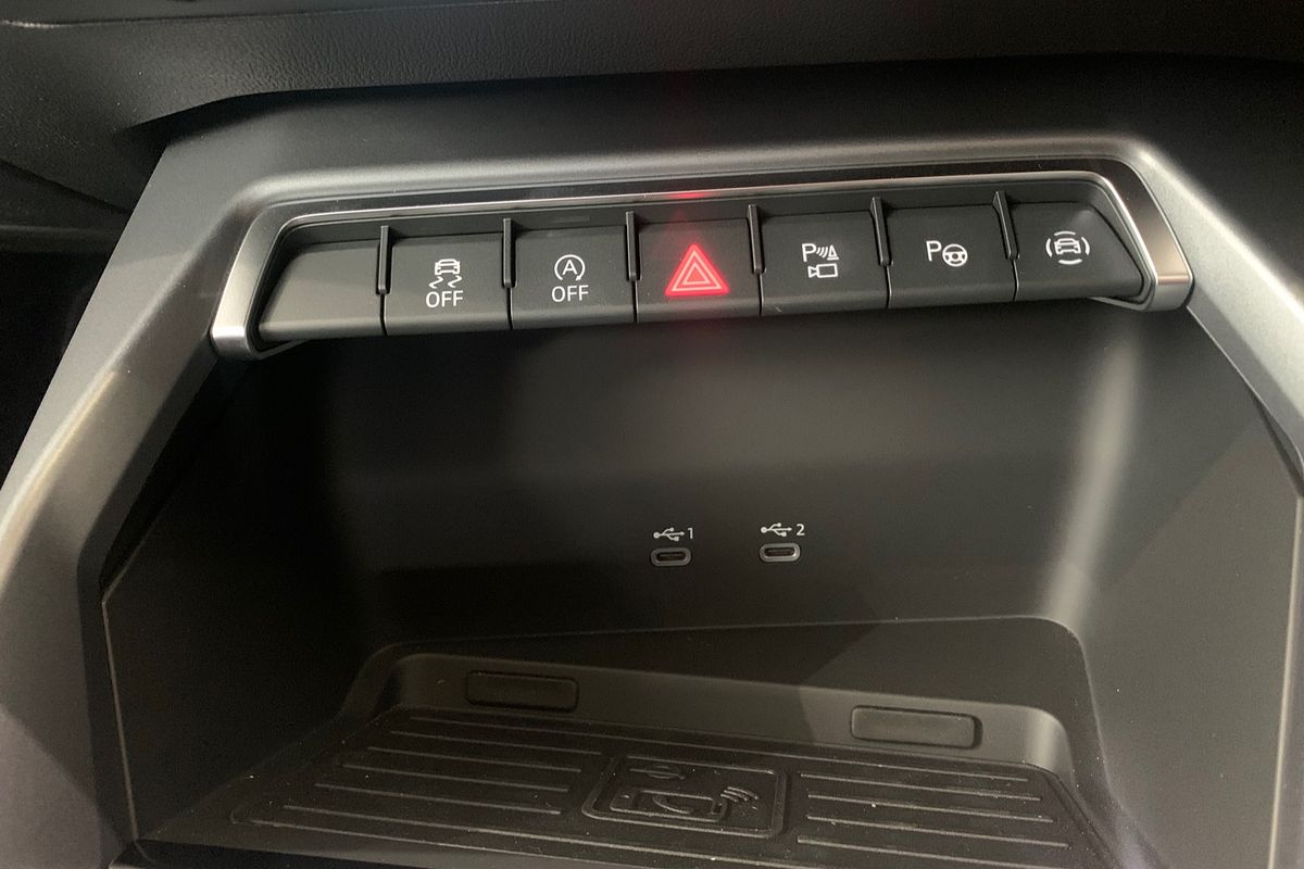 2024 Audi A3 35 TFSI S line GY