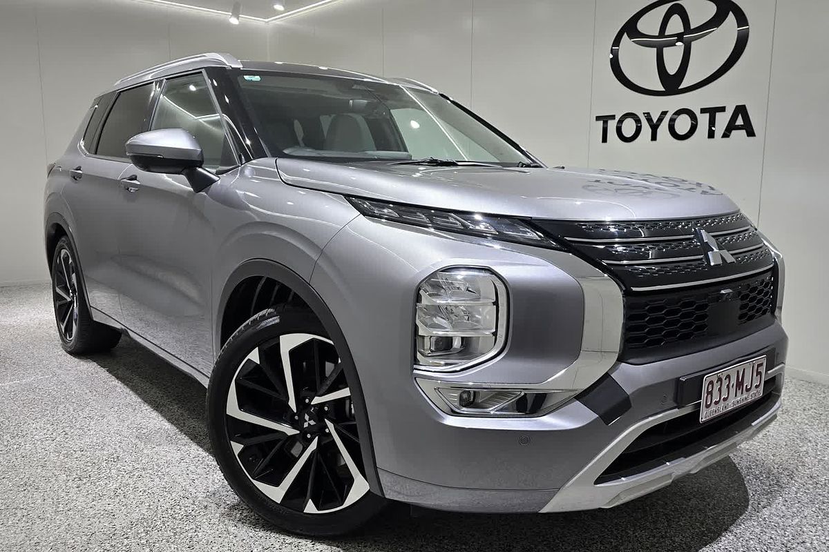 2022 Mitsubishi Outlander Exceed ZM