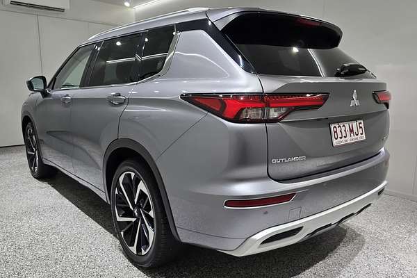 2022 Mitsubishi Outlander Exceed ZM