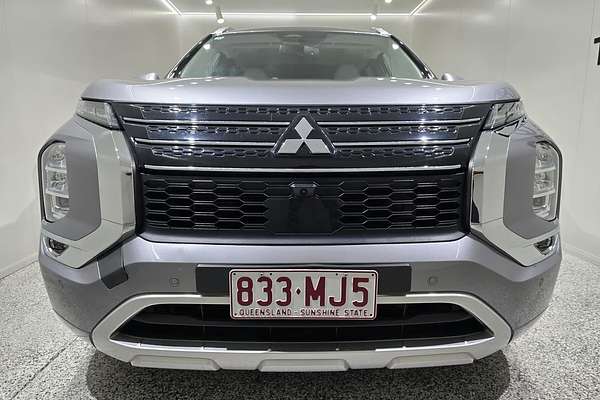 2022 Mitsubishi Outlander Exceed ZM