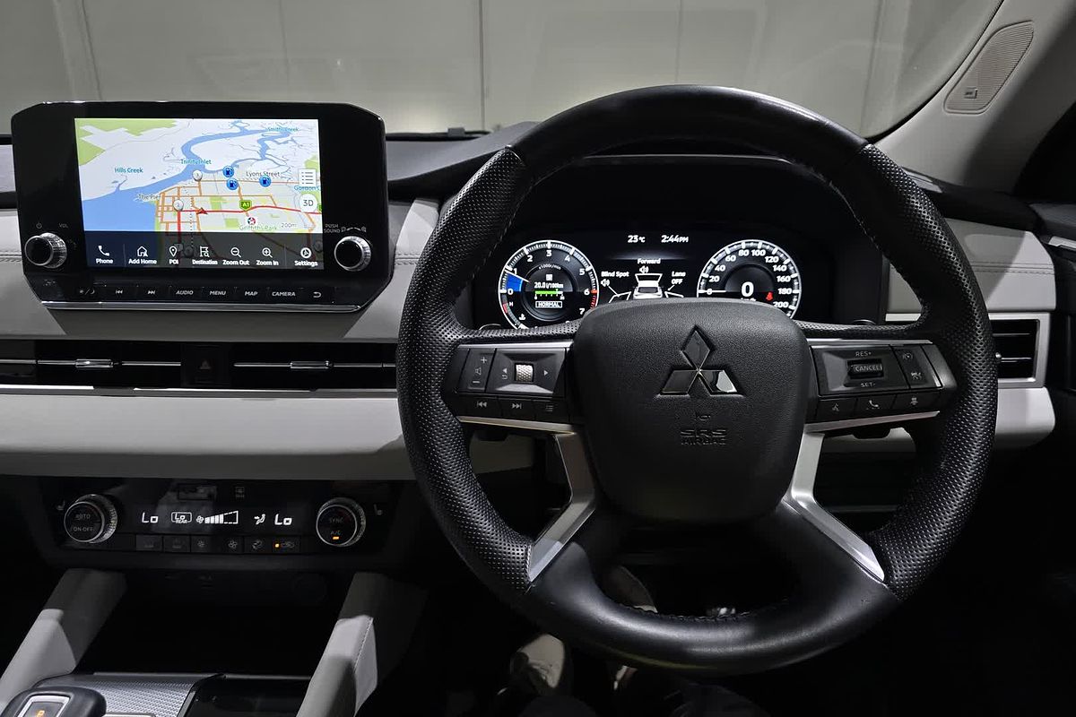 2022 Mitsubishi Outlander Exceed ZM