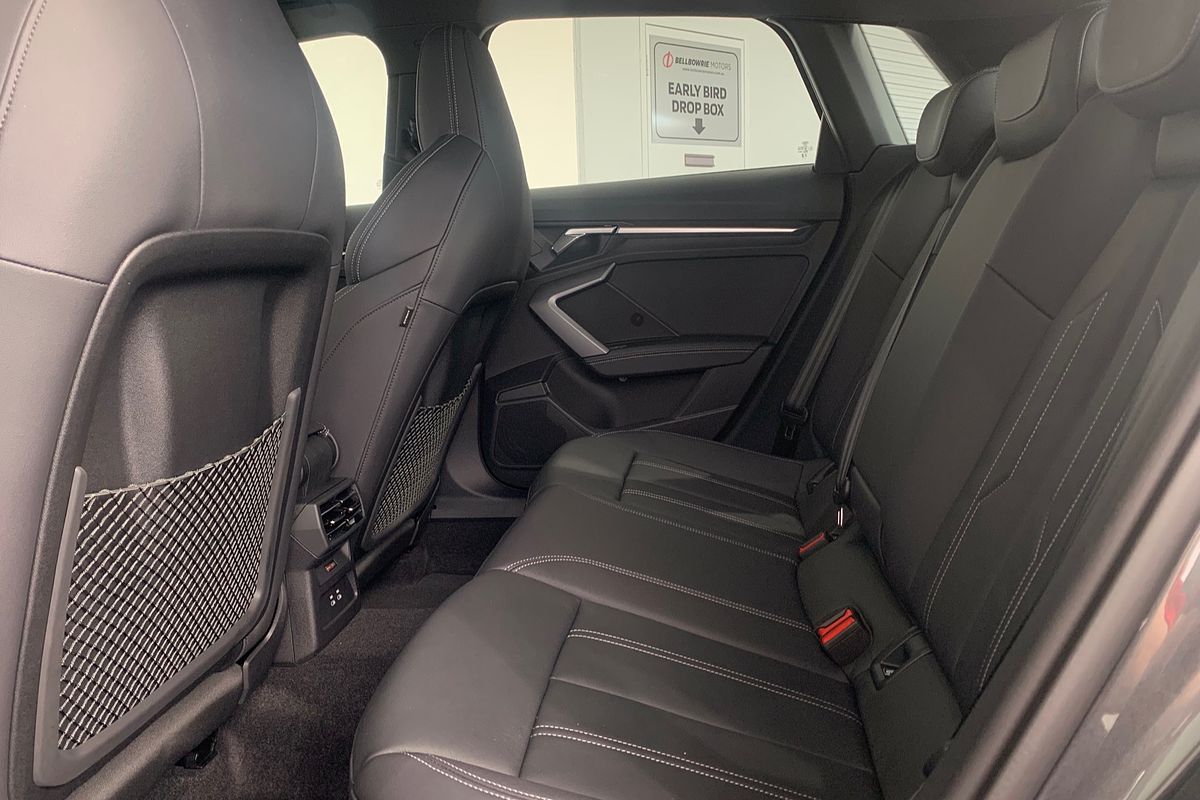 2024 Audi A3 35 TFSI S line GY