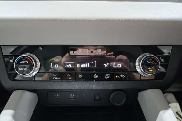 2022 Mitsubishi Outlander Exceed ZM