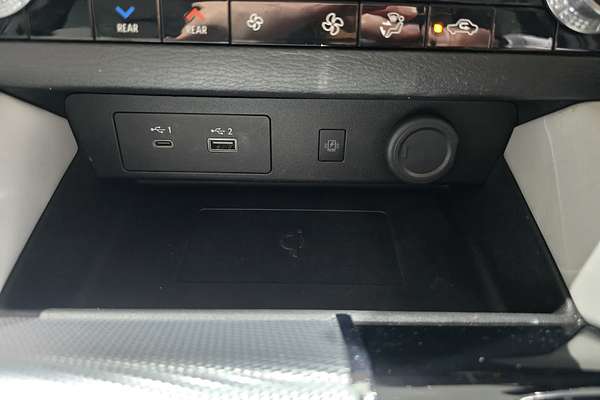 2022 Mitsubishi Outlander Exceed ZM
