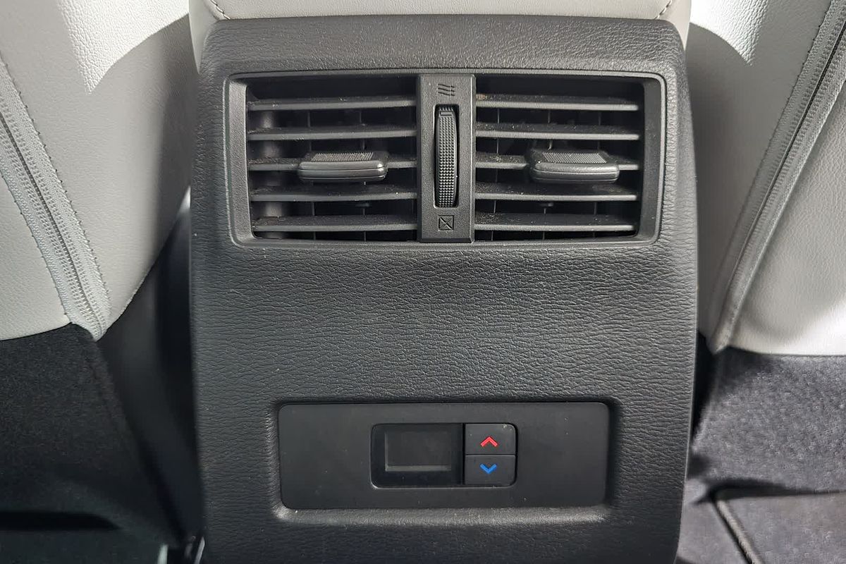 2022 Mitsubishi Outlander Exceed ZM