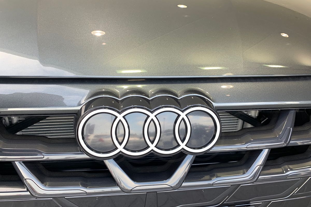 2024 Audi Q5 40 TDI Sport FY