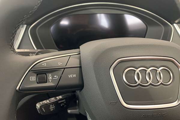 2024 Audi Q5 40 TDI Sport FY