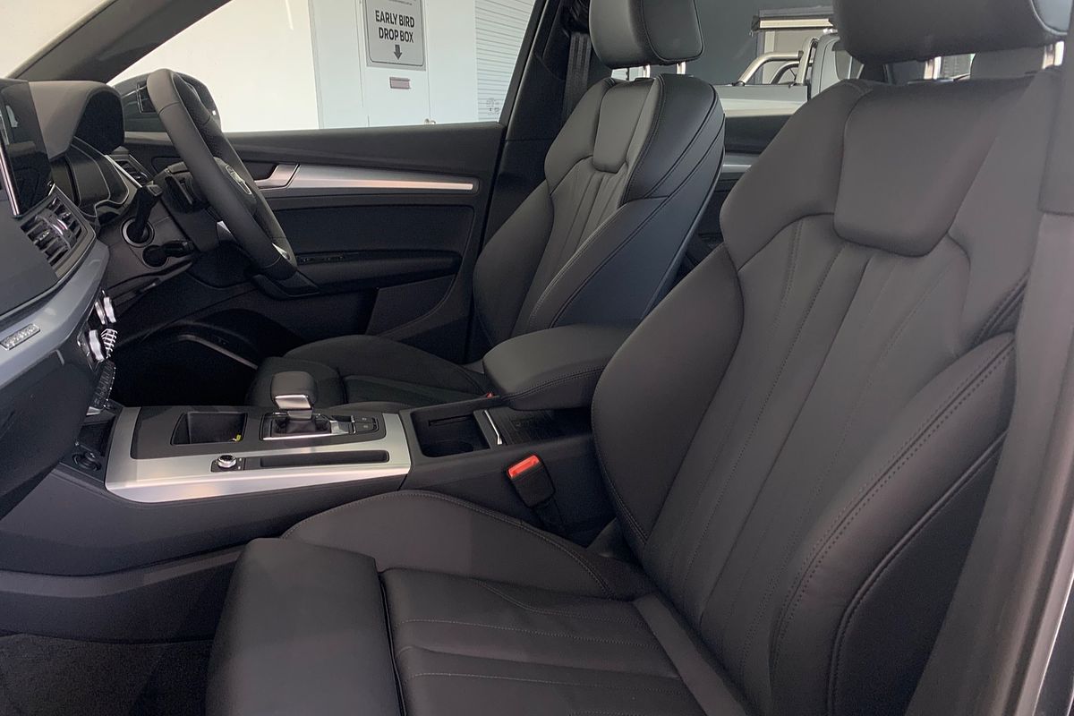 2024 Audi Q5 40 TDI Sport FY