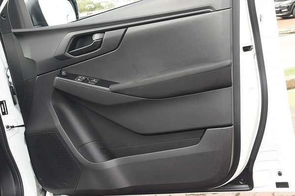 2025 Isuzu D-MAX SX High Ride Rear Wheel Drive
