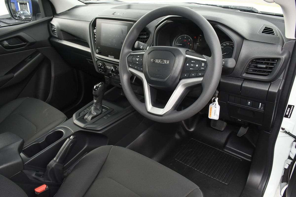 2025 Isuzu D-MAX SX High Ride Rear Wheel Drive