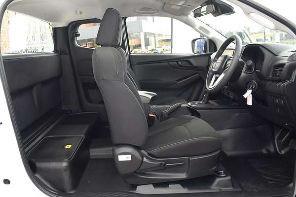 2025 Isuzu D-MAX SX High Ride Rear Wheel Drive