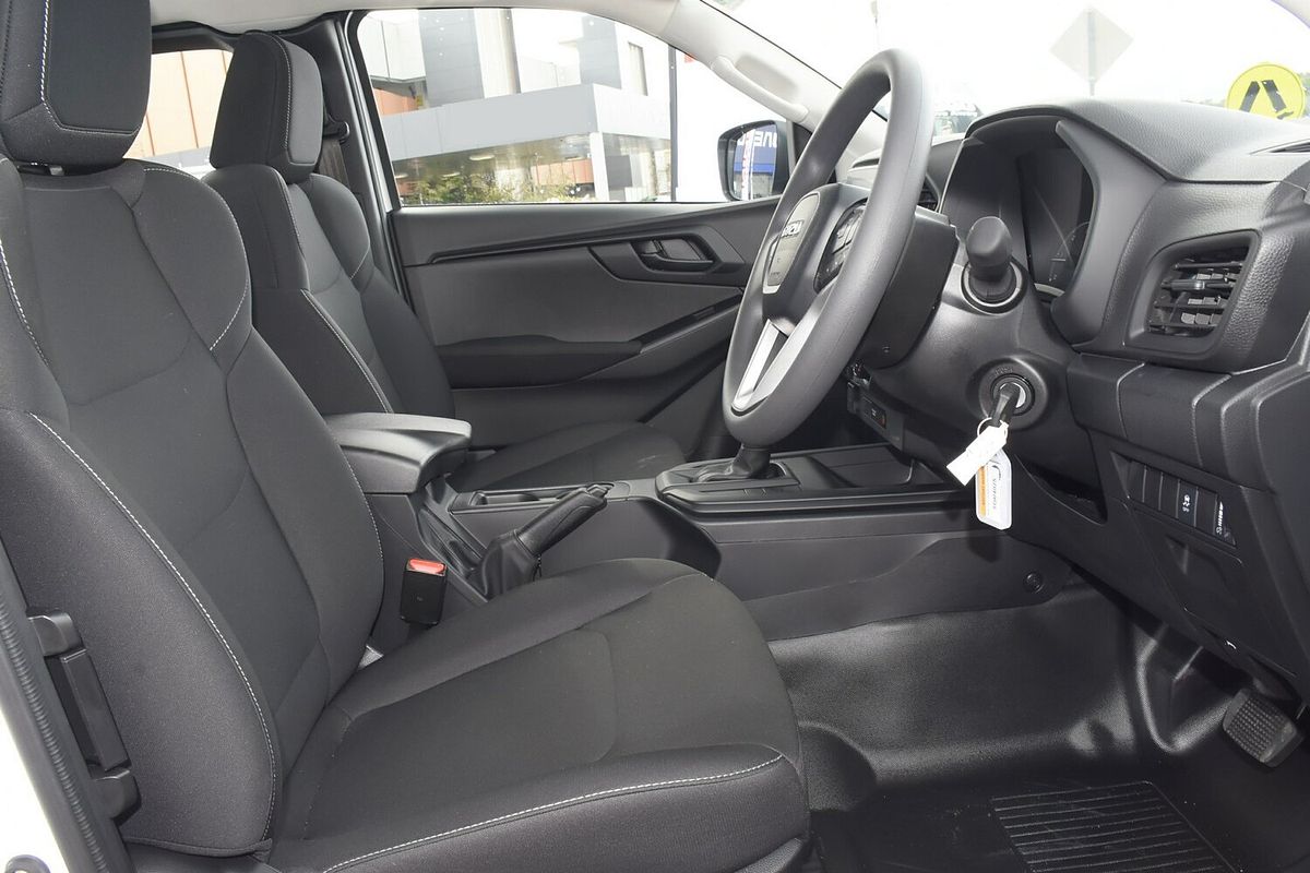 2025 Isuzu D-MAX SX High Ride Rear Wheel Drive