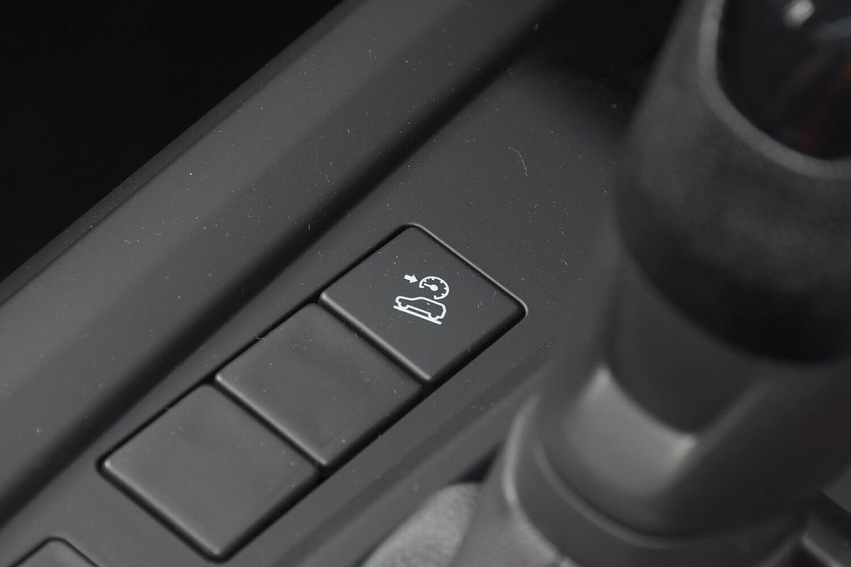2025 Isuzu D-MAX SX High Ride Rear Wheel Drive