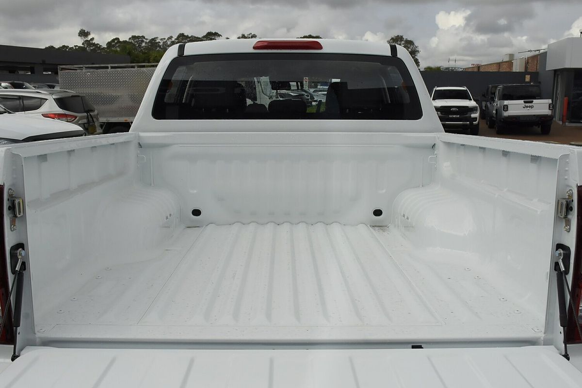 2025 Isuzu D-MAX SX High Ride Rear Wheel Drive