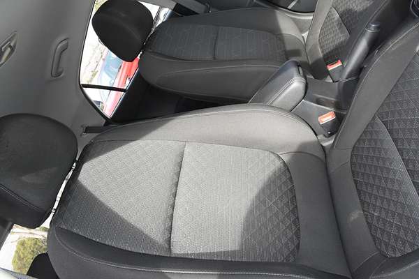 2020 Kia Rio S YB
