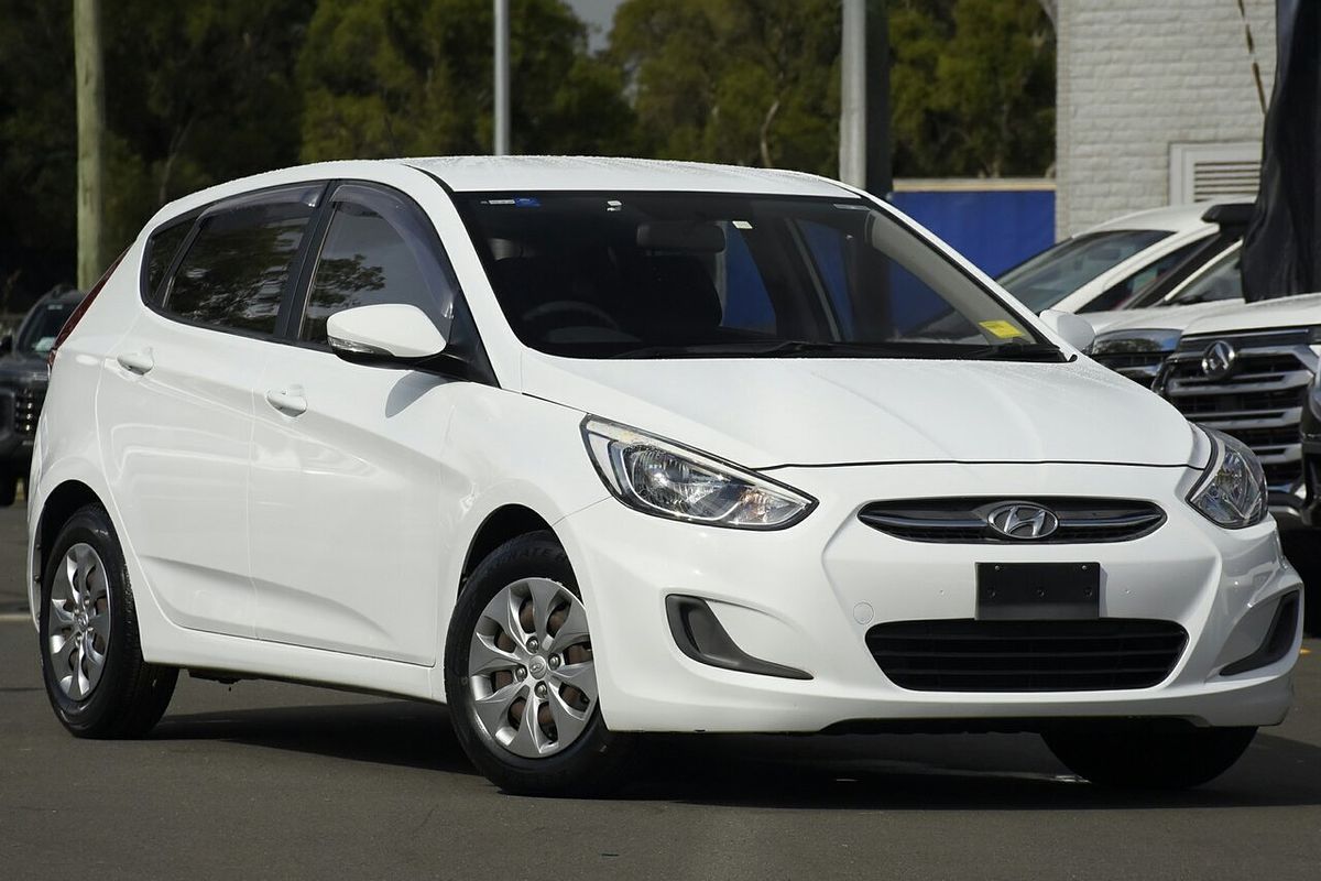2016 Hyundai Accent Active RB4