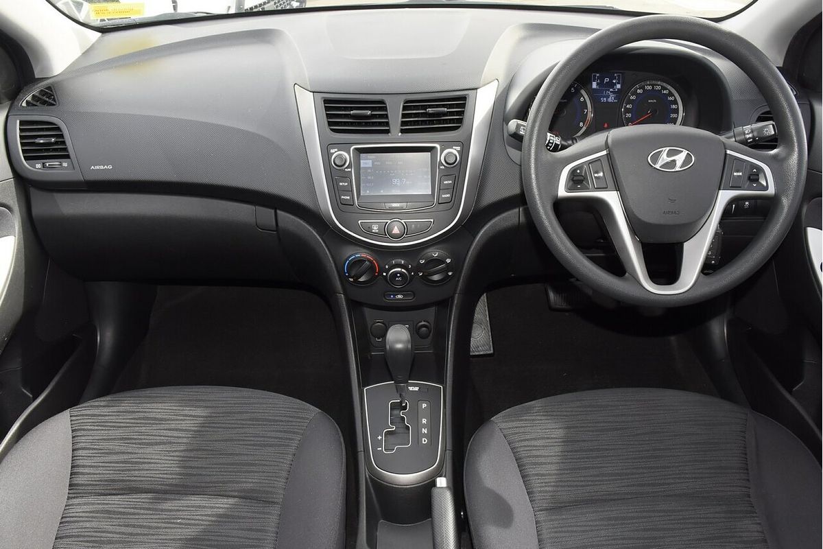 2016 Hyundai Accent Active RB4